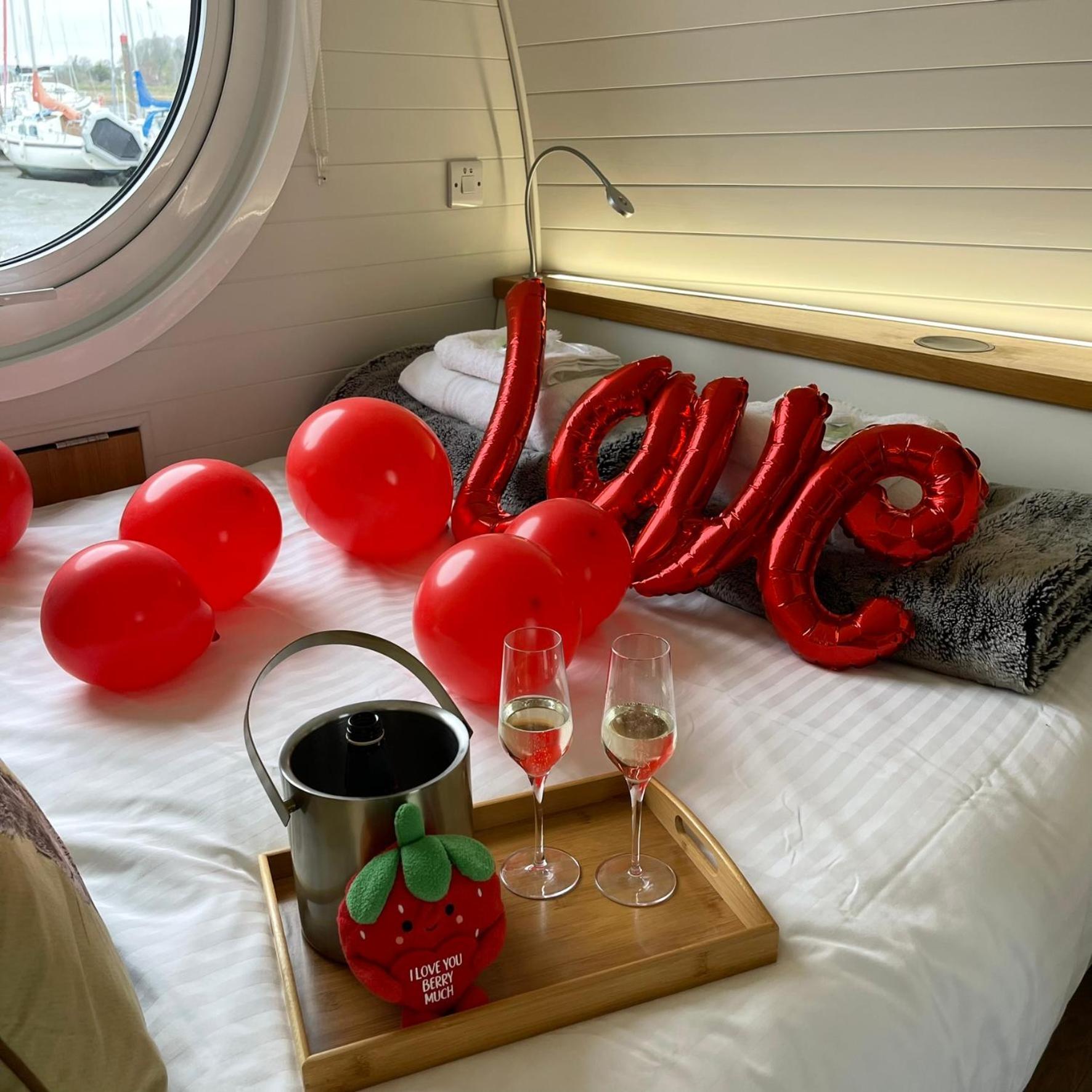 Sea Breeze Ark 900 Boat Hotel Emsworth Buitenkant foto
